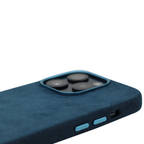PROTARA Alcantara iPhone 14 Pro-skal -  Ocean Voyage Blue